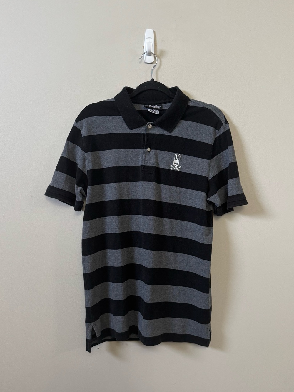 Psycho Bunny men’s grey/black Polo short sleeve top - Size 5 (medium) 💜